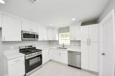 4842 Larkspur Street, Houston, TX 77033 - Photo 16