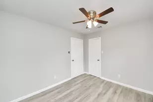 4842 Larkspur St, Houston, TX 77033 - Photo 30