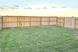 1103 Blue Stone Dr, Beasley, TX 77417 - Photo 2