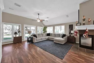 1626 Cafe Dumonde, Conroe, TX 77304 - Photo 18