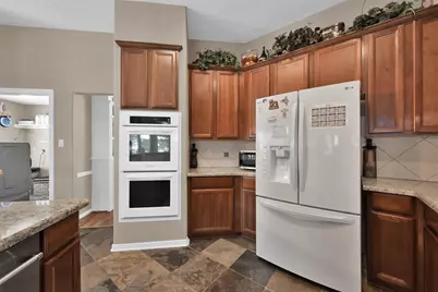 1626 Cafe Dumonde, Conroe, TX 77304 - Photo 14