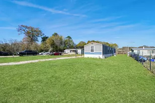 597 County Rd 3406, Cleveland, TX 77327 - Photo 4