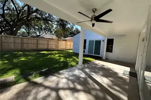 11923 Riverview Dr, Houston, TX 77077 - Photo 36