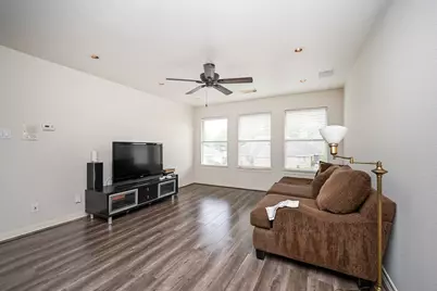 8102 Ashley Circle Drive S, Houston, TX 77071 - Photo 26
