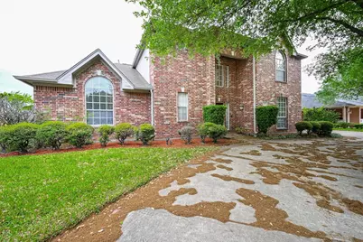 8102 Ashley Circle Drive S, Houston, TX 77071 - Photo 2