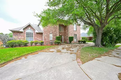 8102 Ashley Circle Drive S, Houston, TX 77071 - Photo 1