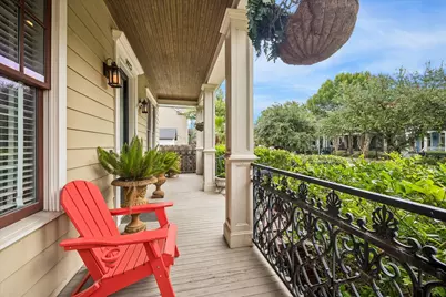 1023 Nicholson Street, Houston, TX 77008 - Photo 4
