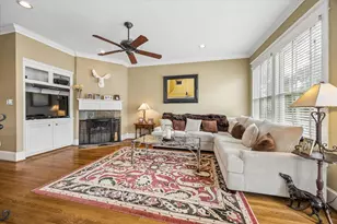 1023 Nicholson St, Houston, TX 77008 - Photo 10