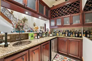 1119 River Glynn Dr, Houston, TX 77063 - Photo 8