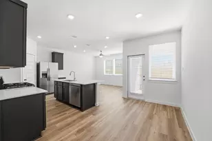 963 Mansfield St, Houston, TX 77091 - Photo 6