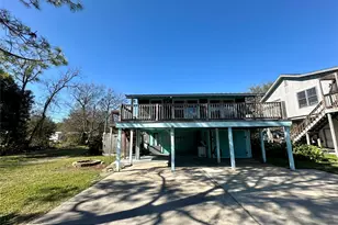 354 2nd St, San Leon, TX 77539 - Photo 1