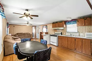 7075 Whartons Dock Rd, Bandera, TX 78003 - Photo 6
