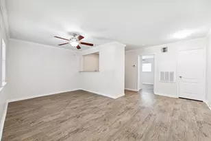 427 W 16th St, Houston, TX 77008 - Photo 1