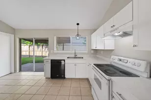 7750 Water Park Ln, Houston, TX 77086 - Photo 6