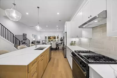 1520 W 21st St #B, Houston, TX 77008 - Photo 14