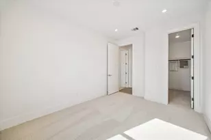 1520 W 21st St, Houston, TX 77008 - Photo 32