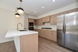 426 E Fair Harbor Ln, Houston, TX 77079 - Photo 12