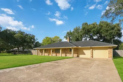 1218 S Booth Lane, Alvin, TX 77511 - Photo 1