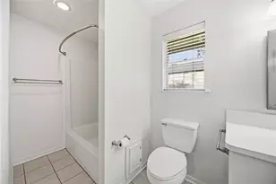1218 S Booth Ln, Alvin, TX 77511 - Photo 14