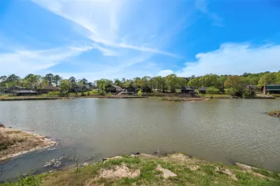 2 Wildwood Lake Drive, Huntsville, TX 77340 - Photo 1