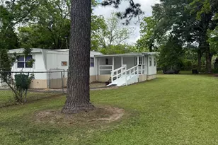 116 Avenue C, Brazoria, TX 77422 - Photo 12