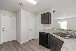 23434 Goodfellow Dr, Spring, TX 77373 - Photo 6