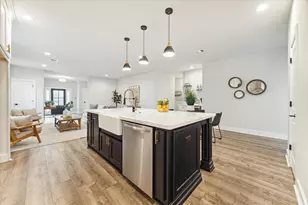 1731 Cheshire Ln, Houston, TX 77018 - Photo 14