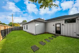 1731 Cheshire Ln, Houston, TX 77018 - Photo 28