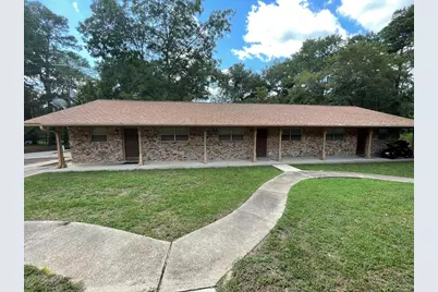 704 Cline, Huntsville, TX 77340 - Photo 2