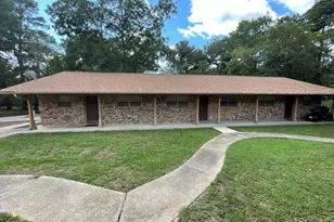 704 Cline, Huntsville, TX 77340 - Photo 2