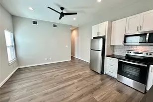 225 N Everton St, Houston, TX 77003 - Photo 2