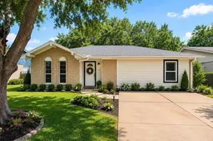 5011 Brisbane Dr, Houston, TX 77048 - Photo 1