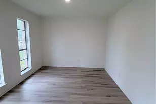 5011 Brisbane Dr, Houston, TX 77048 - Photo 8