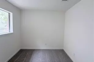 5011 Brisbane Dr, Houston, TX 77048 - Photo 12