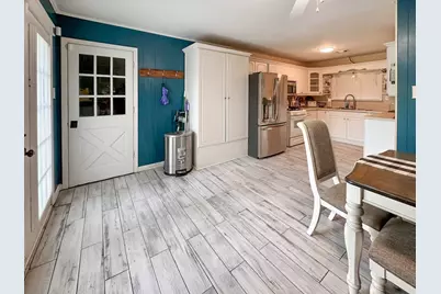 720 Northridge, Angleton, TX 77515 - Photo 8