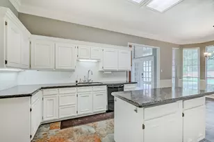 6220 Regina Ln, Beaumont, TX 77706 - Photo 18