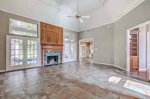 6220 Regina Ln, Beaumont, TX 77706 - Photo 8