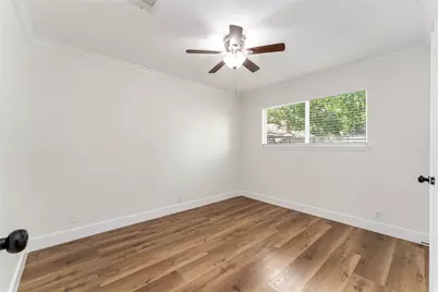 2102 Gray Falls Drive, Houston, TX 77077 - Photo 26