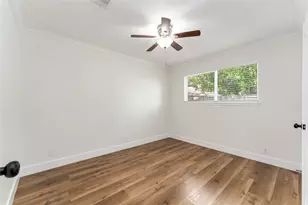 2102 Gray Falls Dr, Houston, TX 77077 - Photo 26