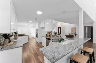 2102 Gray Falls Dr, Houston, TX 77077 - Photo 14