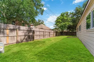 2102 Gray Falls Dr, Houston, TX 77077 - Photo 34
