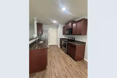 5502 Rainbow Road, Baytown, TX 77523 - Photo 4