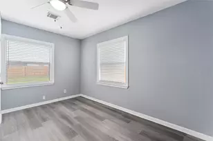 5703 Minden St, Houston, TX 77026 - Photo 12