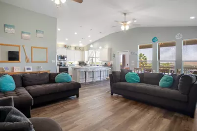 933 & 929 Magnolia Ln Lane, Port Bolivar, TX 77650 - Photo 12