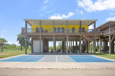 933 & 929 Magnolia Ln Lane, Port Bolivar, TX 77650 - Photo 2