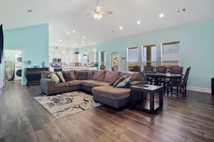 933 & 929 Magnolia Ln Ln, Port Bolivar, TX 77650 - Photo 6