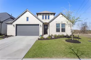 945 Goose Creek St, Webster, TX 77598 - Photo 2