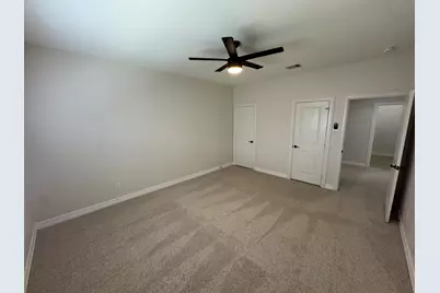 22 W Oaks Drive, Pasadena, TX 77058 - Photo 16