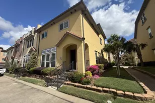 22 W Oaks Dr, Pasadena, TX 77058 - Photo 2