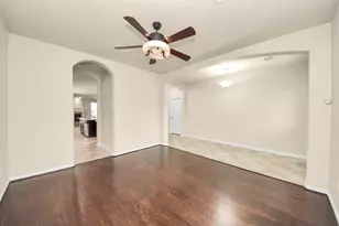 25002 Clover Ranch Dr, Katy, TX 77494 - Photo 4